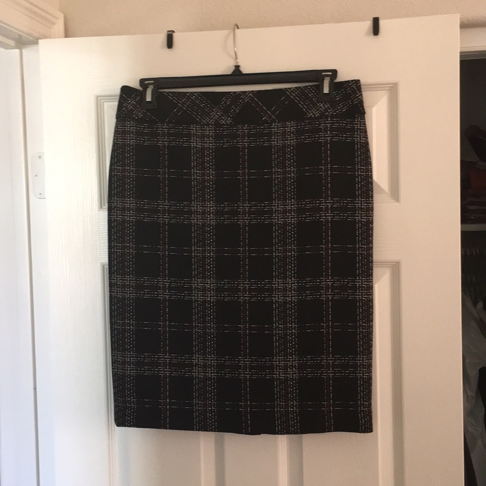 Tweed skirt